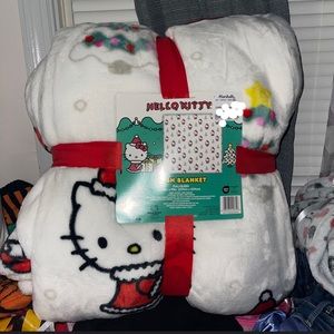 Hello Kitty Christmas Blanket